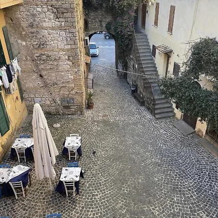Holiday home Granny S House Nettuno